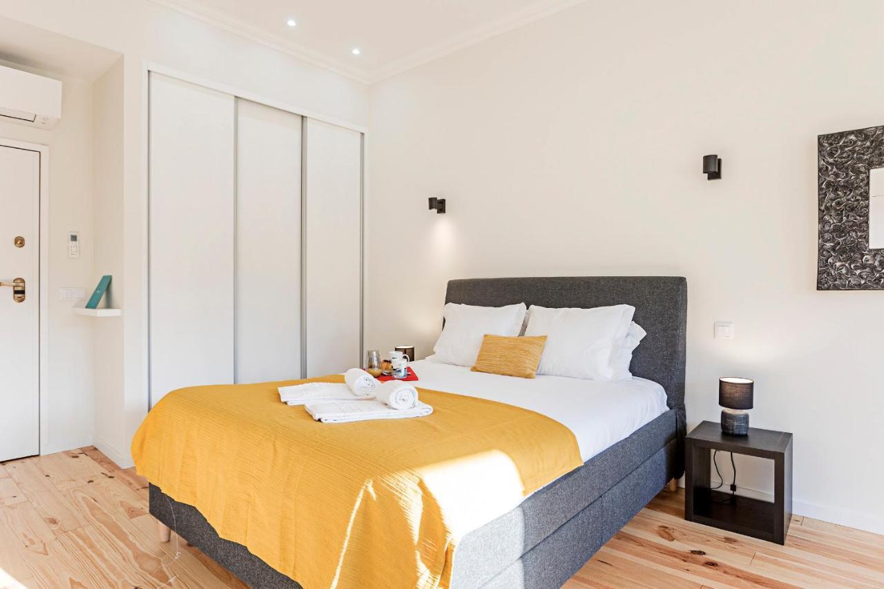 150 Rivoli Apartments By Lovelystay Porto Exterior photo